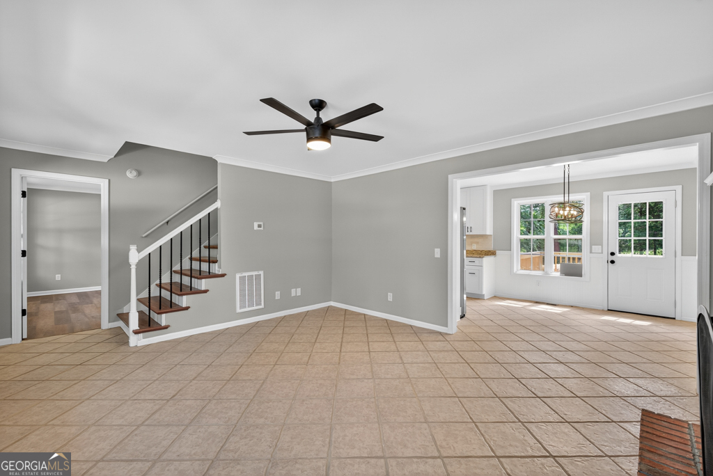 883 Windward RD