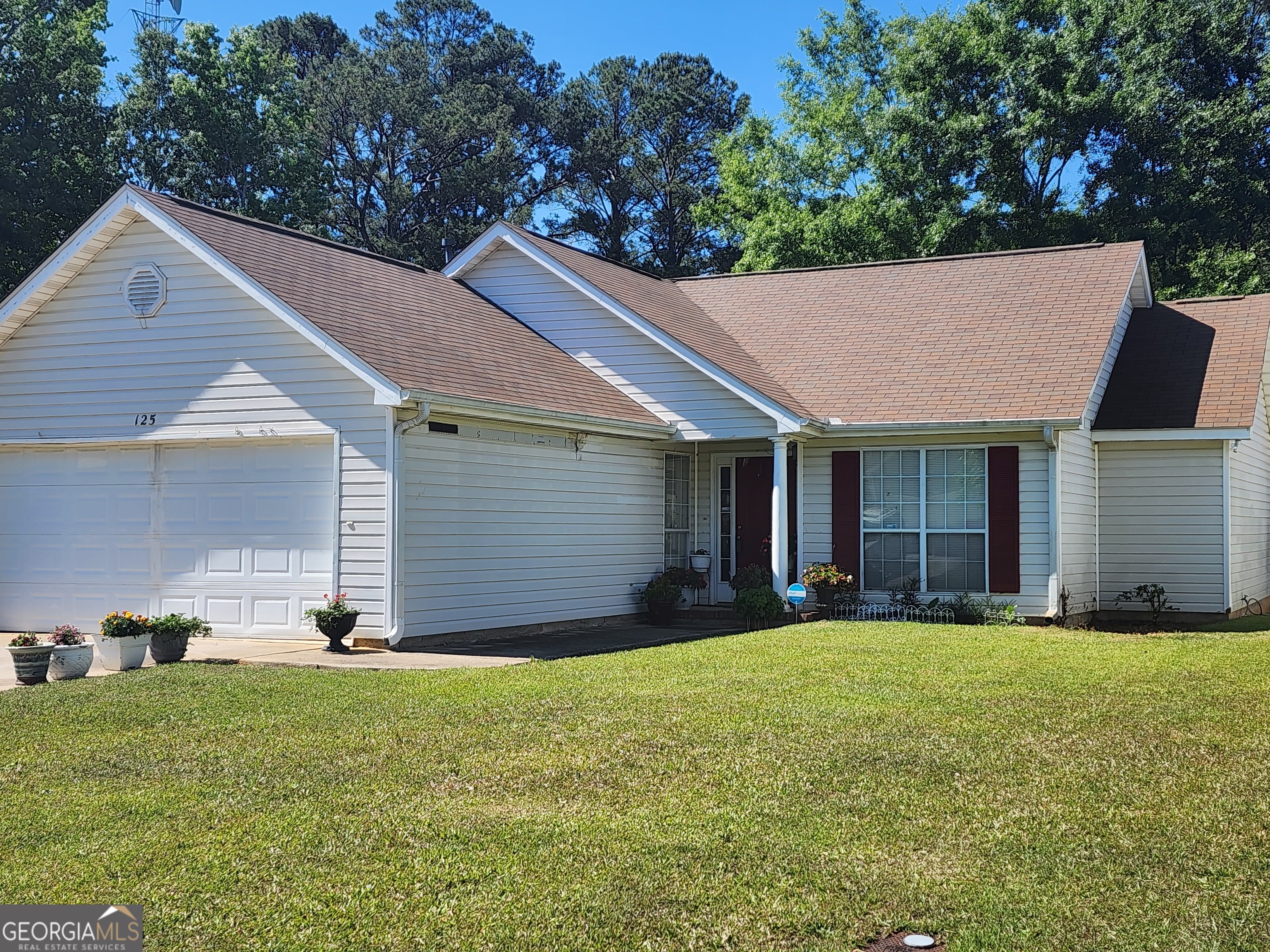125 Crest Mont DR