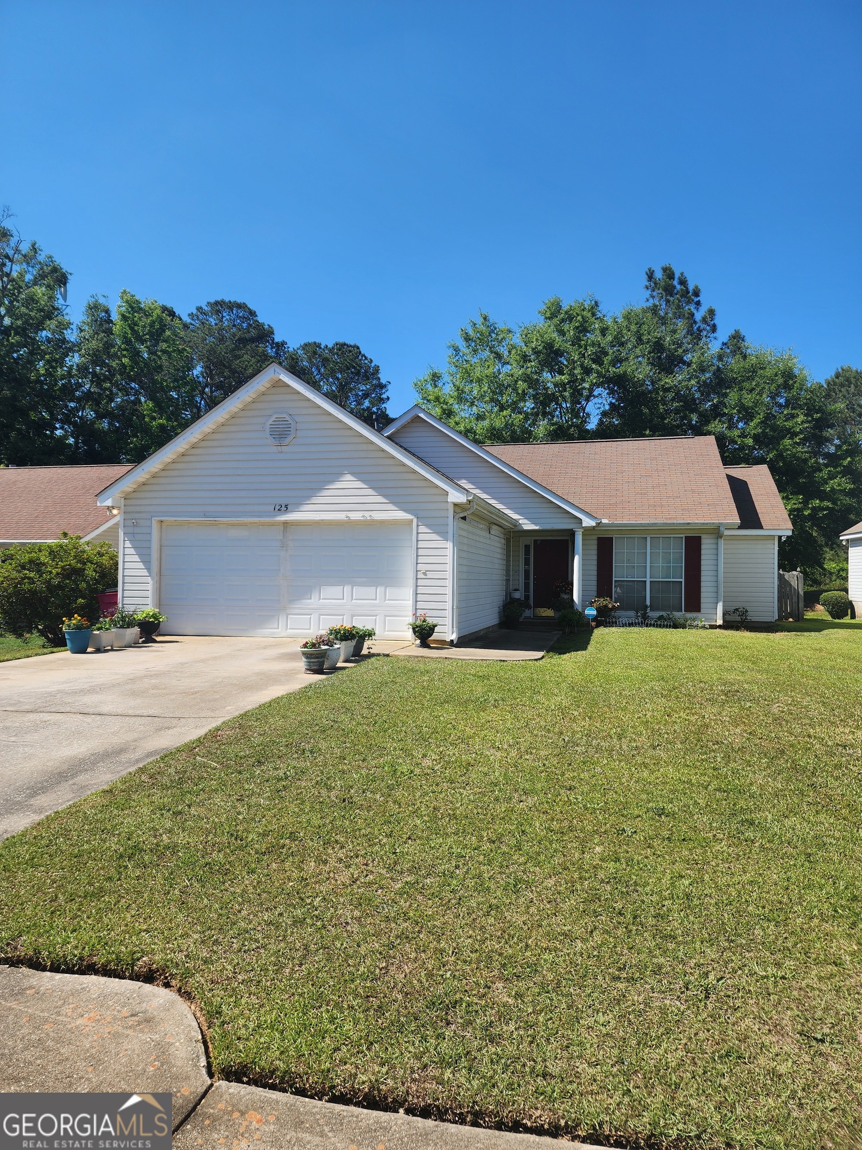 125 Crest Mont DR