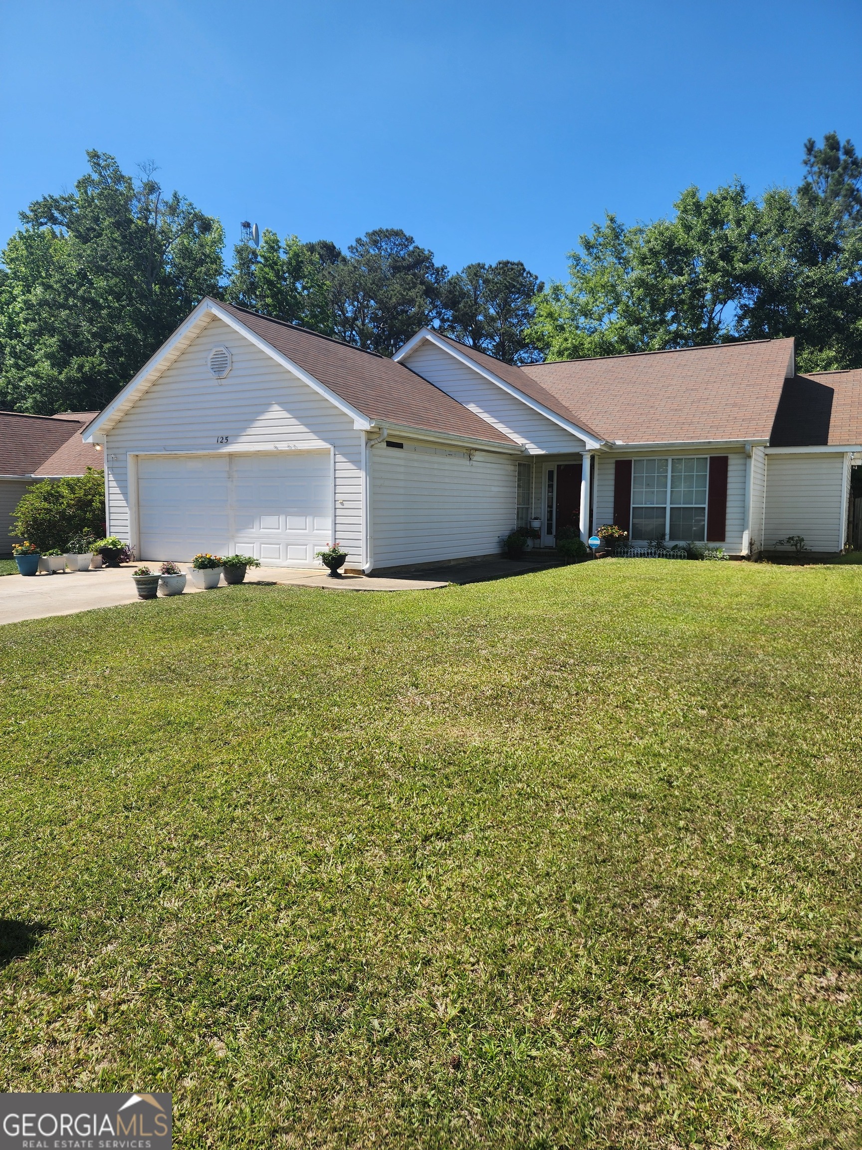 125 Crest Mont DR