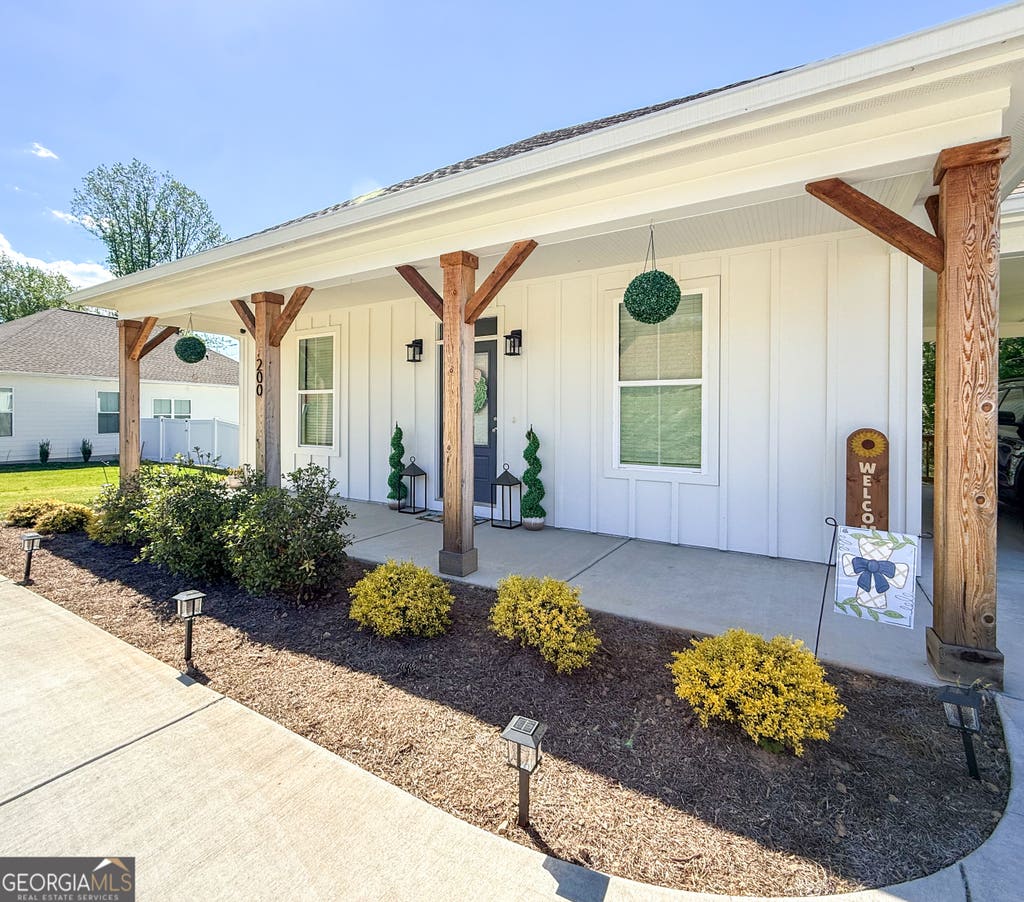 Photo of 200 Campbell Street, Cleveland, GA 30528 (MLS # 10780213)
