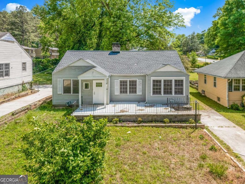 Photo of 1774 Campbellton Road SW, Atlanta, GA 30311 (MLS # 10756088)