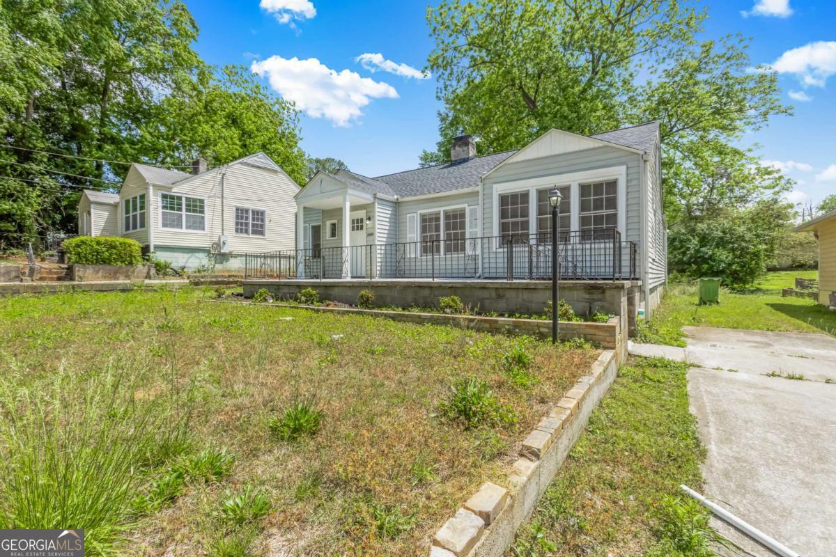 1774 Campbellton RD SW