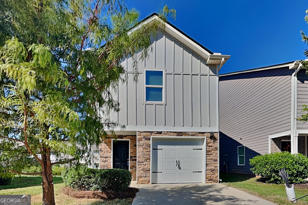 Photo of 1092 Benfield Ridge West, Conyers, GA 30012 (MLS # 10848830)