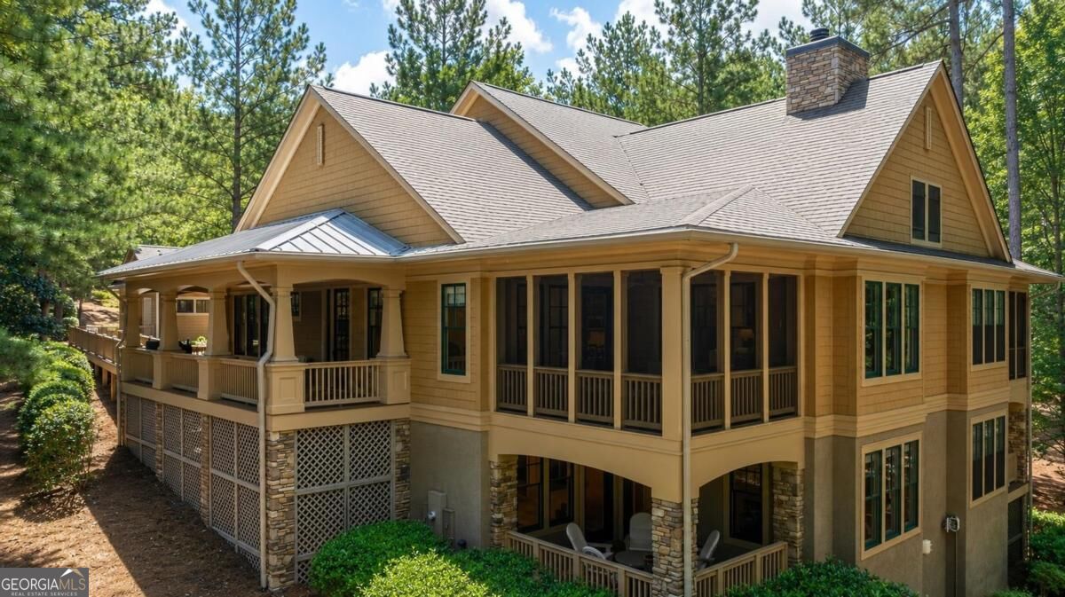 1081 Regency DR