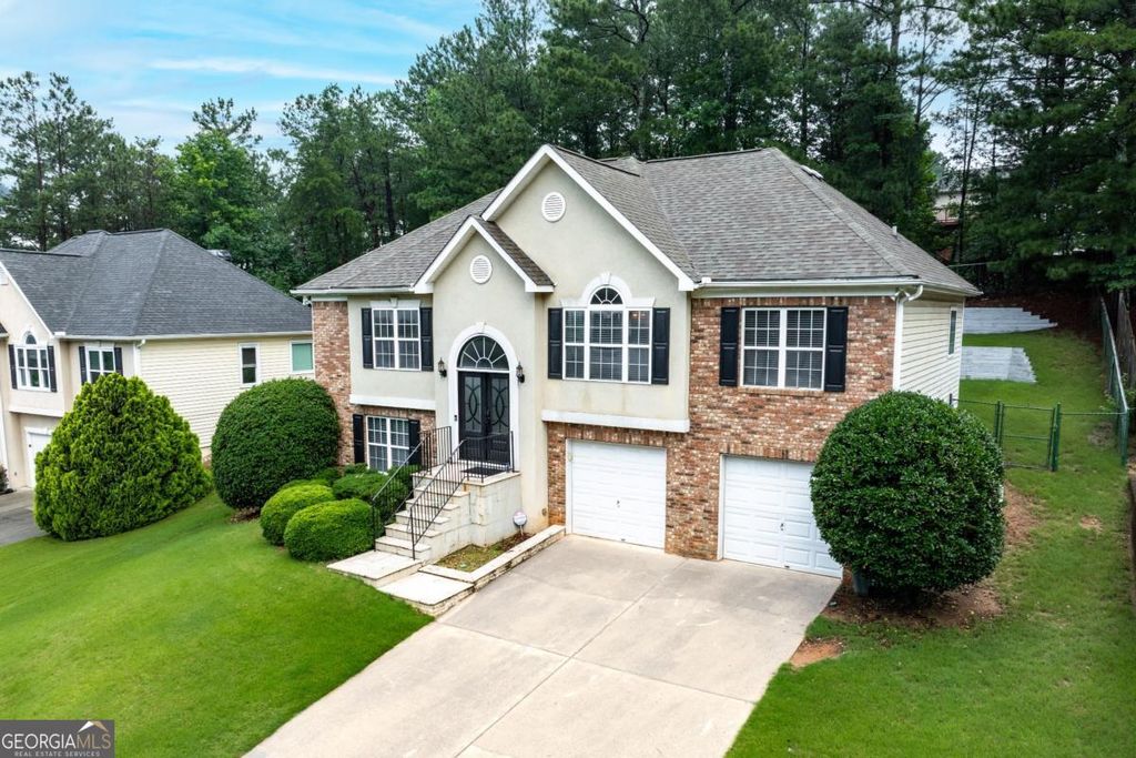 Photo of 1041 SE Soaring Drive, Marietta, GA 30062 (MLS # 10784137)