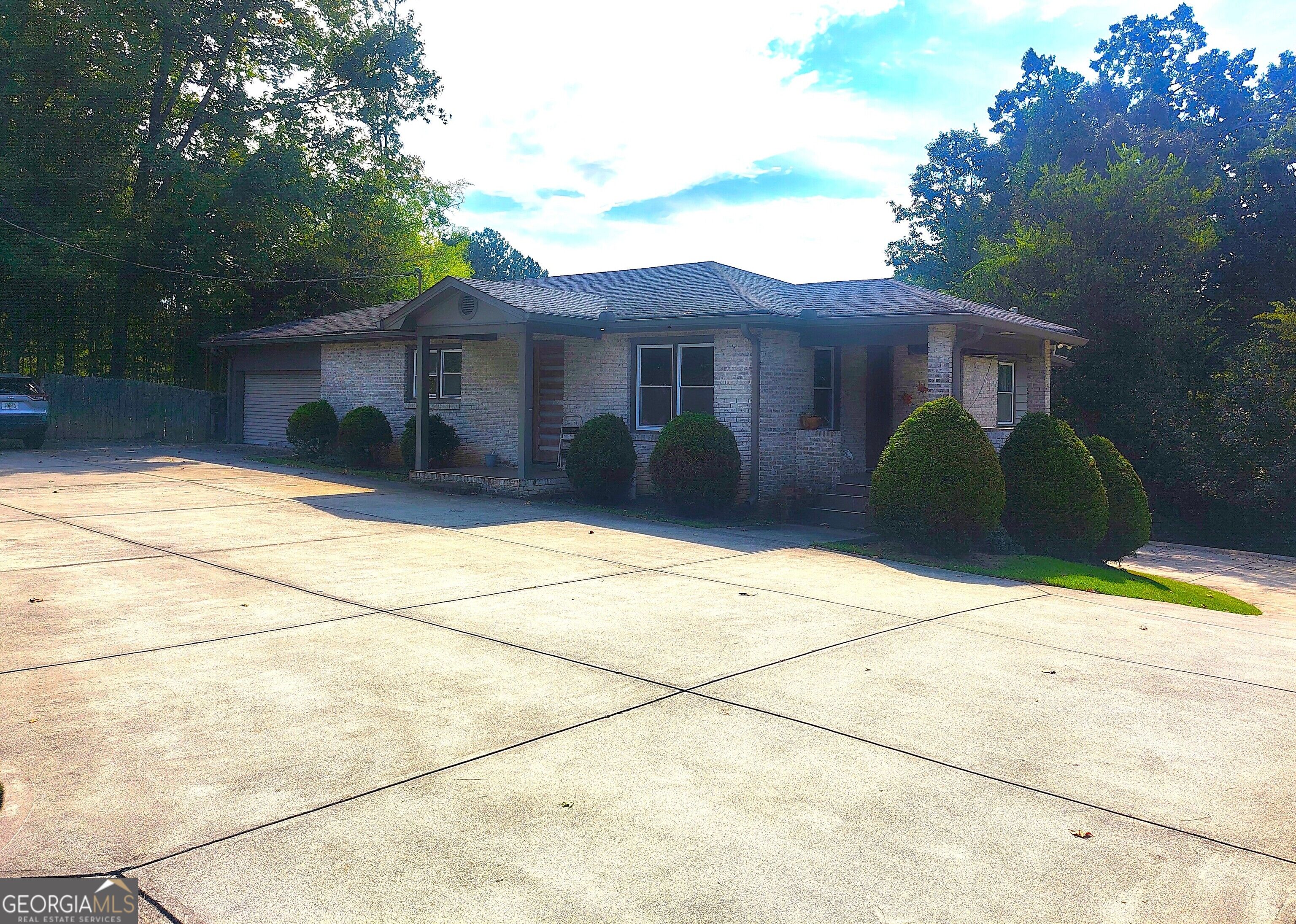 5638 Lake Acworth DR NW