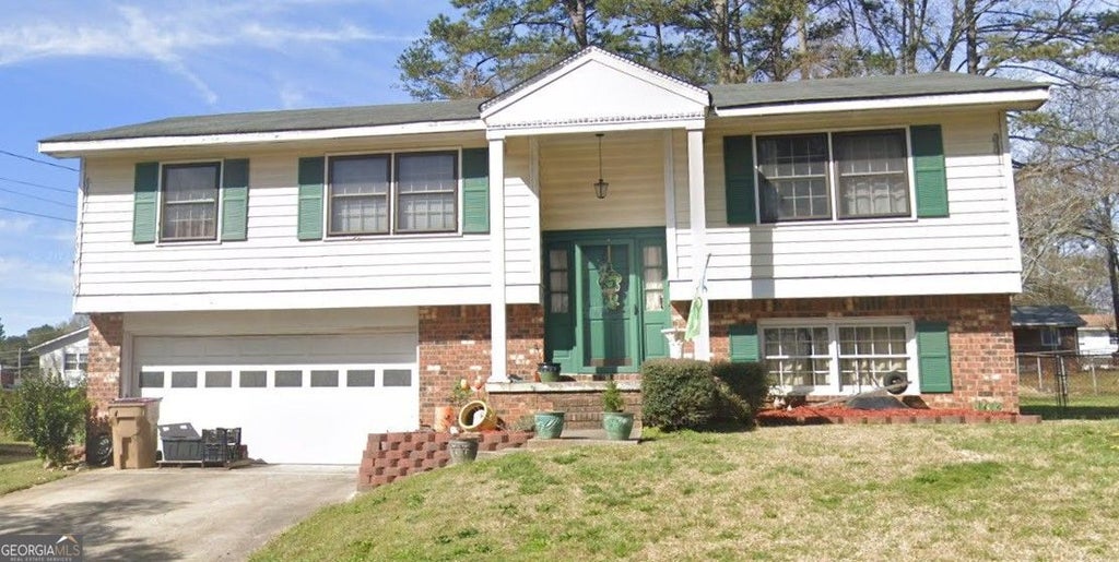Photo of 6049 Fairfield Drive, Morrow, GA 30260 (MLS # 10789359)