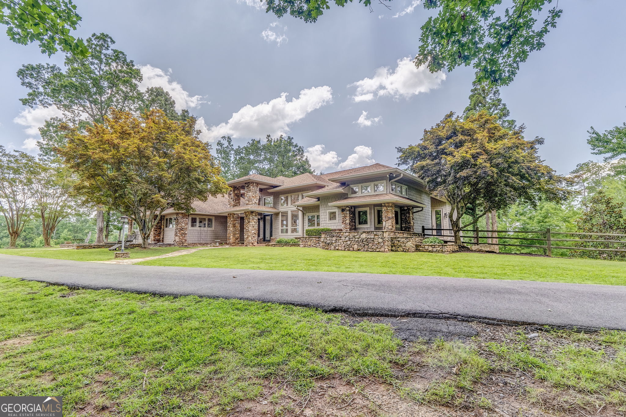 2547 Grandview RD