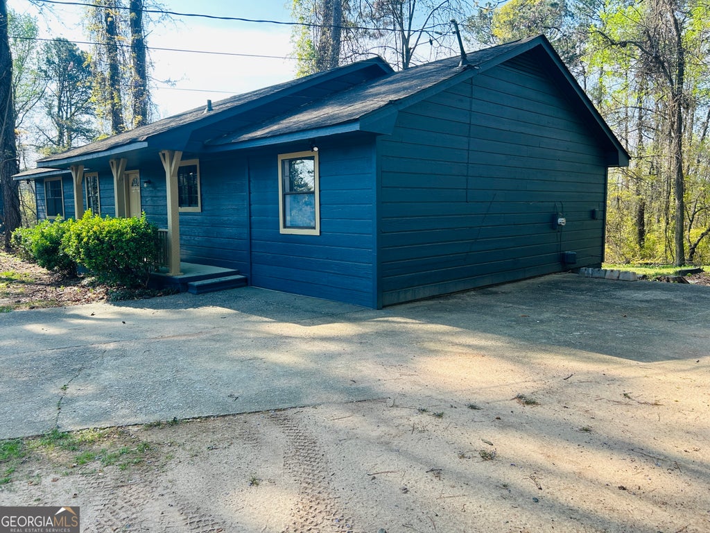 Photo of 6165 Radford Drive, Riverdale, GA 30296 (MLS # 10820517)