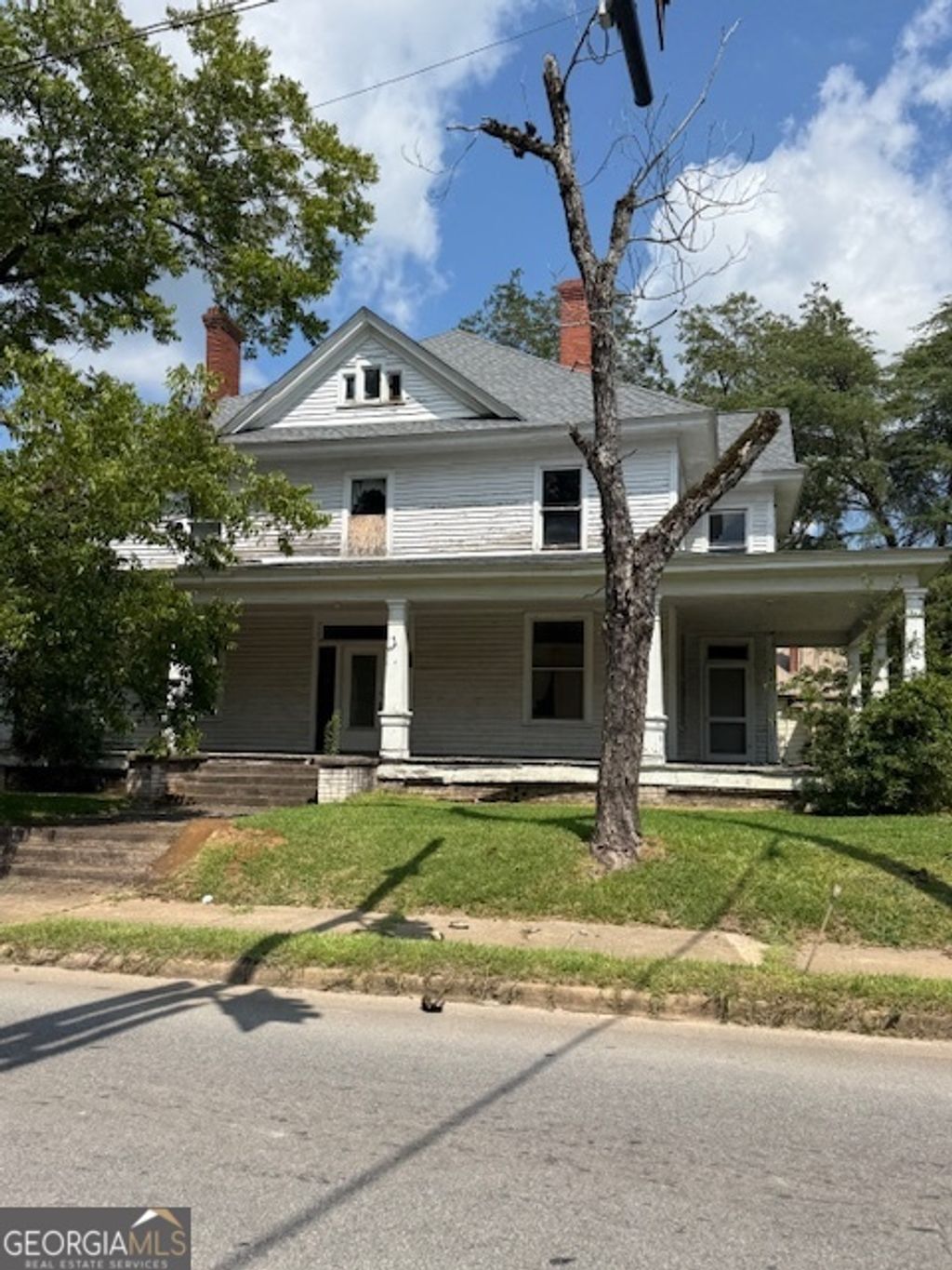 Photo of 302 N Harris Street, Sandersville, GA 31082 (MLS # 10588896)