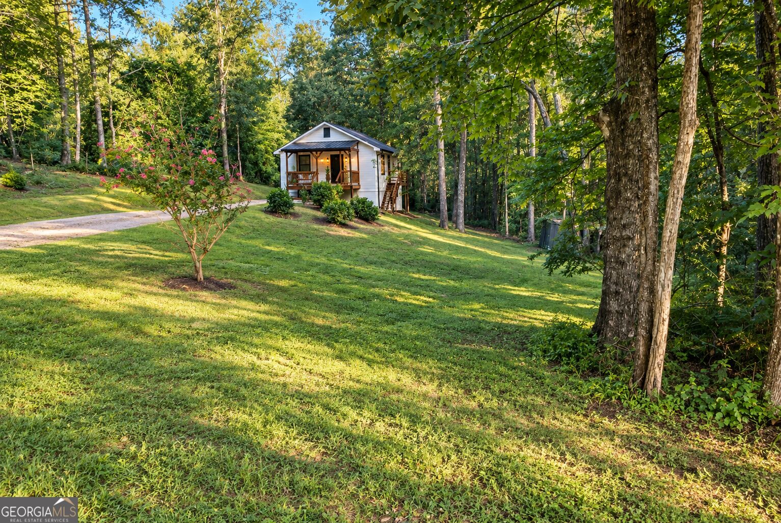 56 Carin LN