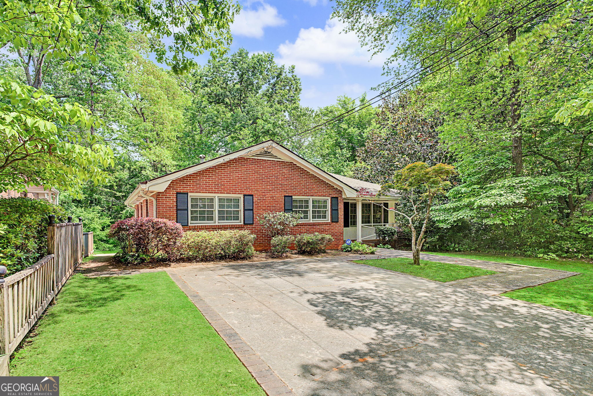 503 Durand DR NE