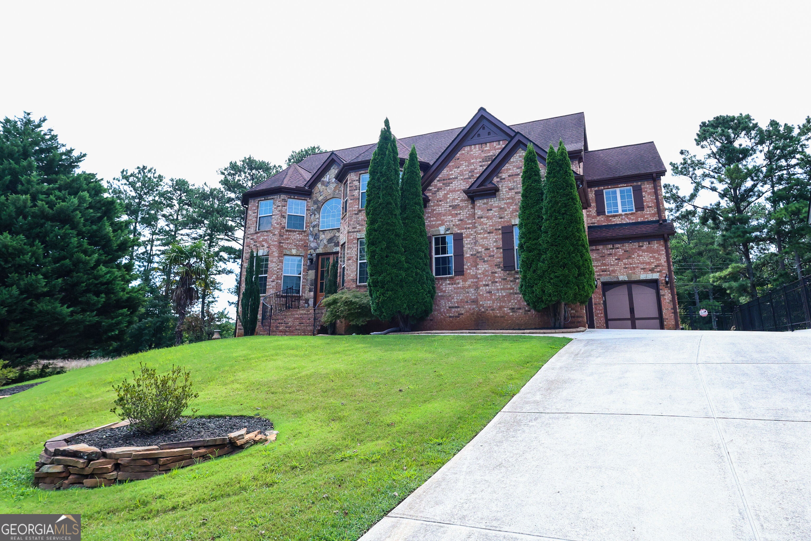 2389 Apalachee Crucis LN
