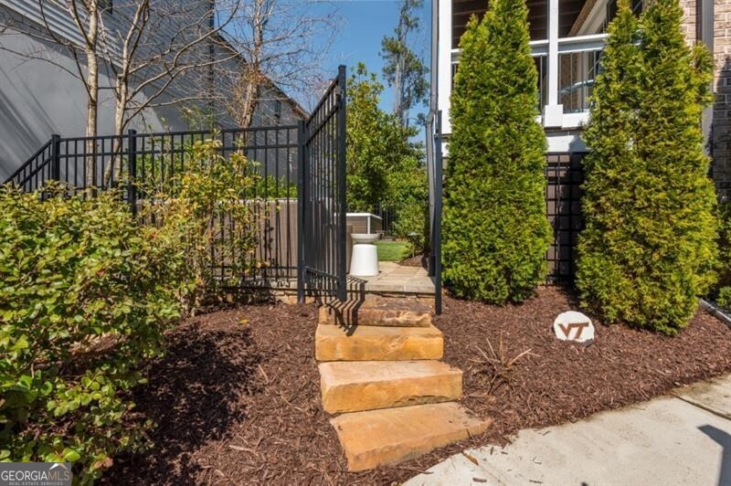 Rowes Downtown - Residential
