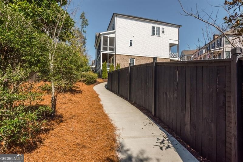 Rowes Downtown - Residential