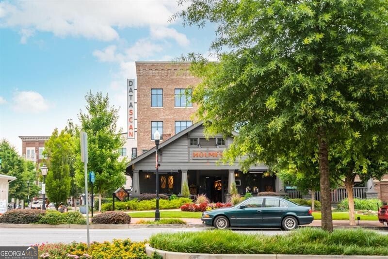 Rowes Downtown - Residential