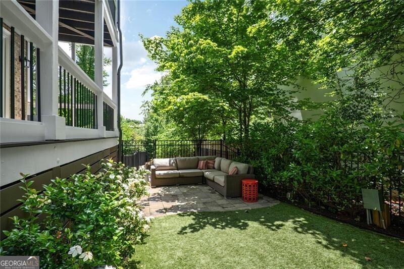 385 Rowes CIR