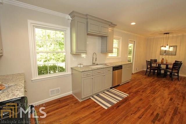 Pioneer Woods - Residential
