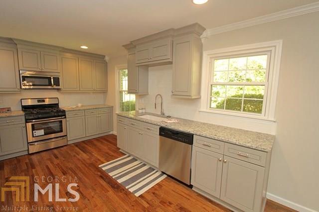 Pioneer Woods - Residential
