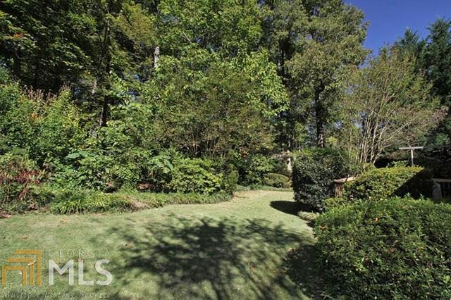 Pioneer Woods - Residential