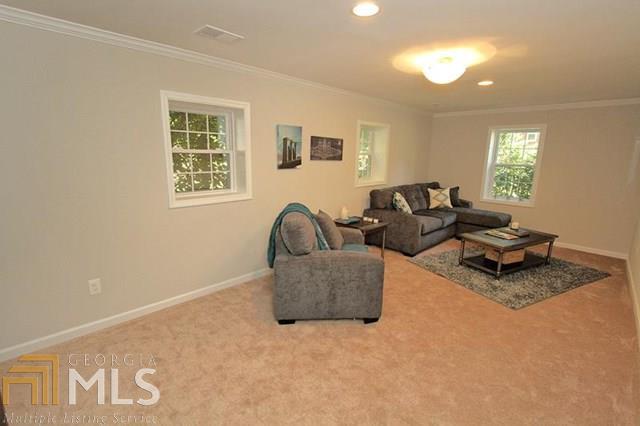 Pioneer Woods - Residential