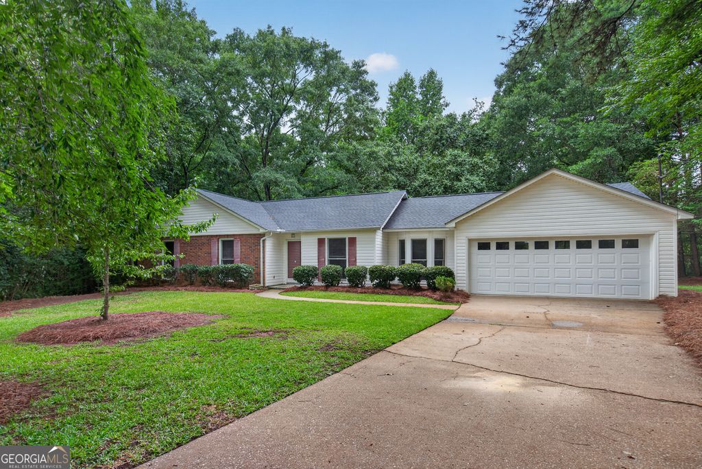 Photo of 113 Evans Court, Lagrange, GA 30241 (MLS # 10784027)