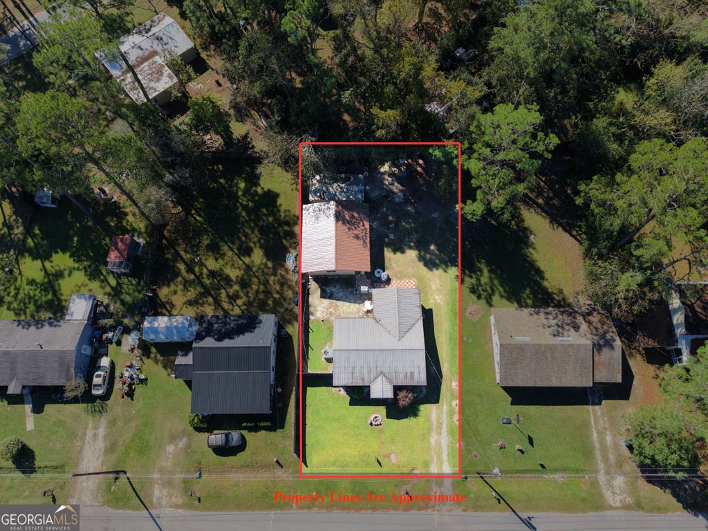 Photo of 509 Community Drive, Waycross, GA 31501 (MLS # 10873054)