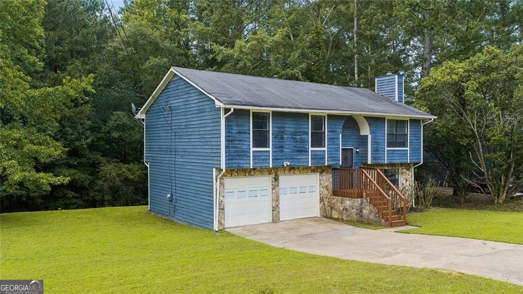 Photo of 7055 Hania Drive, Fairburn, GA 30213 (MLS # 10811520)