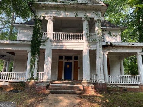 Photo of 801 MAPLE Avenue SW, Rome, GA 30161 (MLS # 10558959)