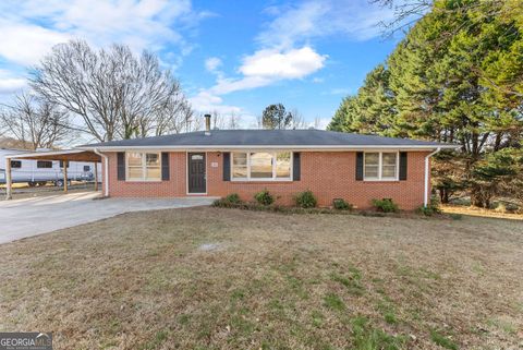 Photo of 389 Skyline Drive, Toccoa, GA 30577 (MLS # 10673559)