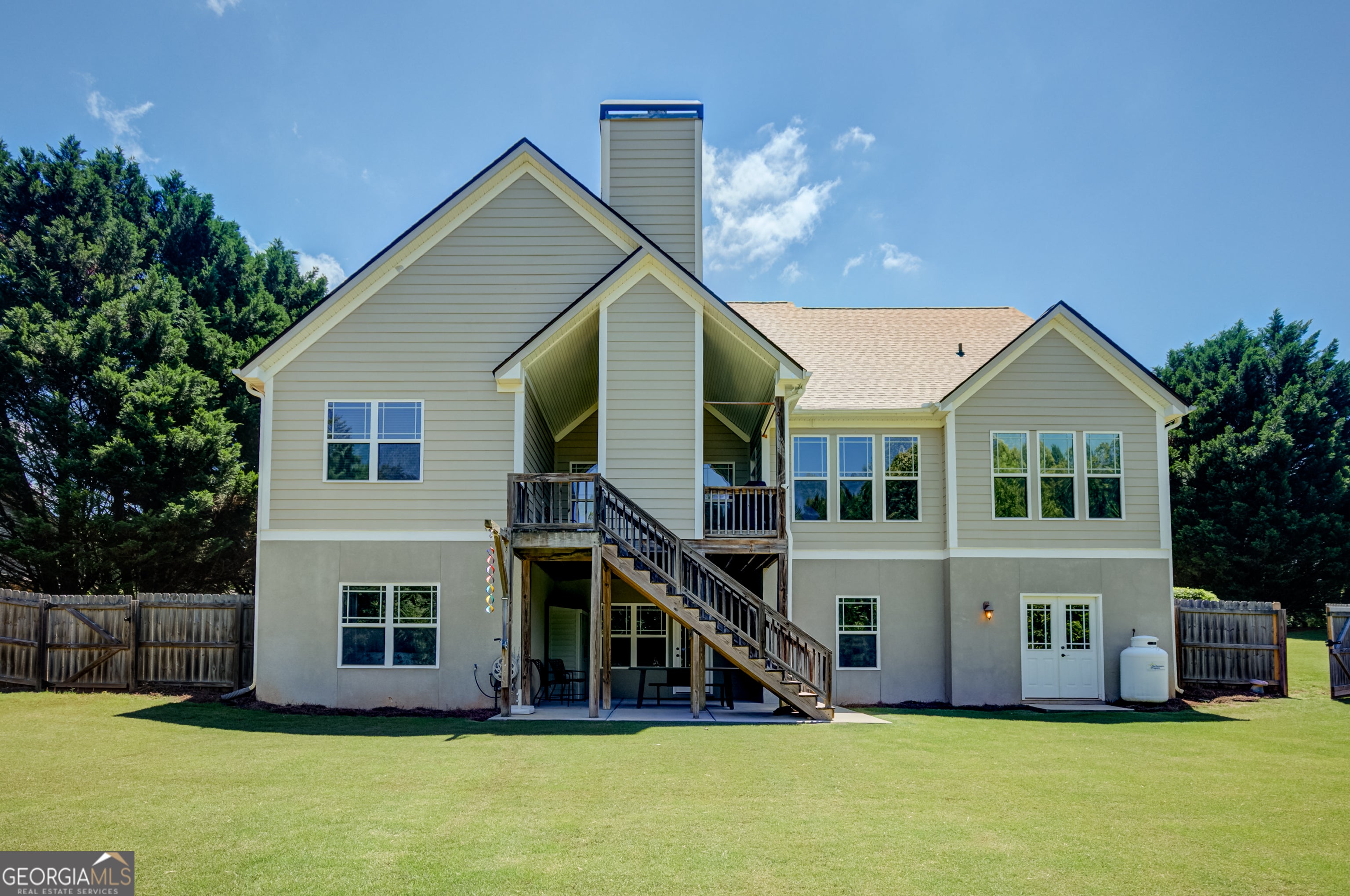 221 Chasewood LN