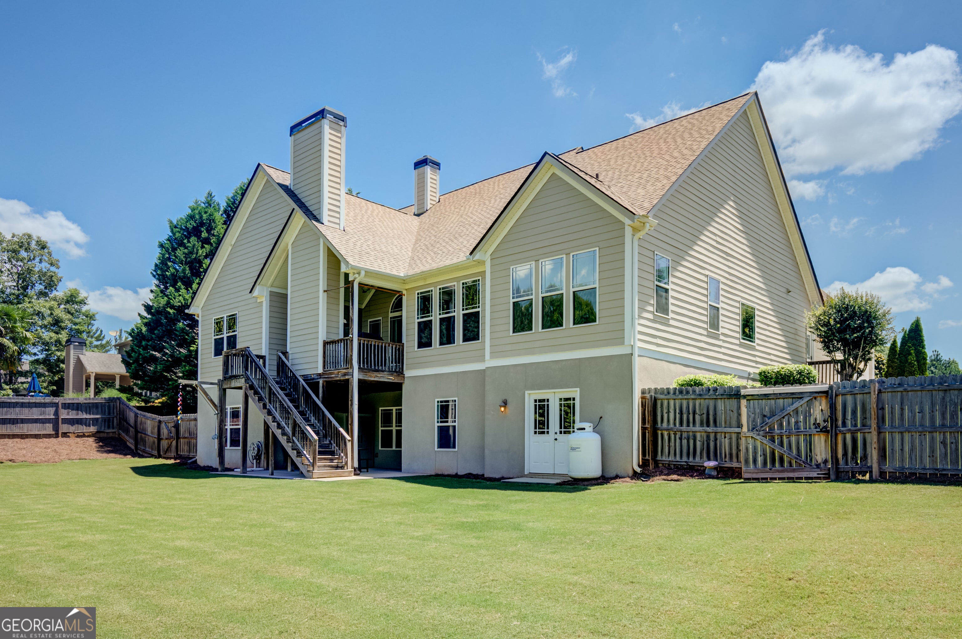 221 Chasewood LN