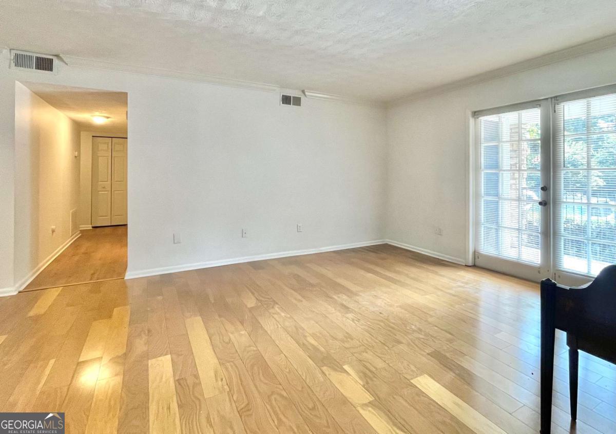 1150 Collier RD NW 2J