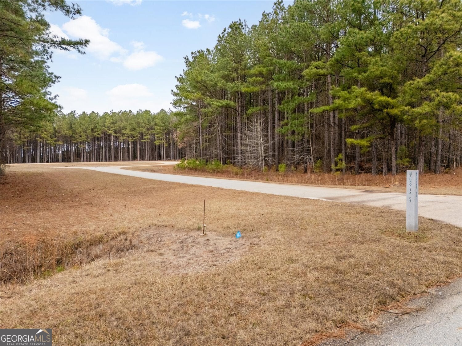 1348 Magnolia CT