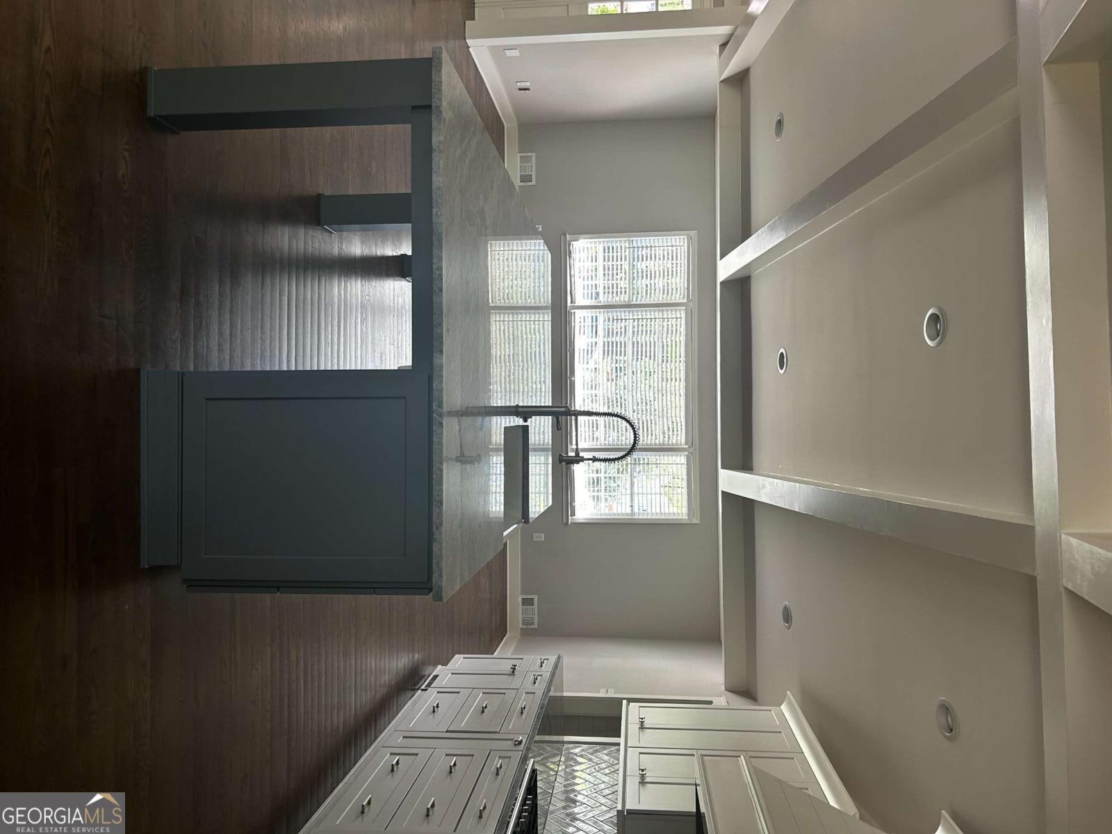 Stonegate Manor - Residential Lease