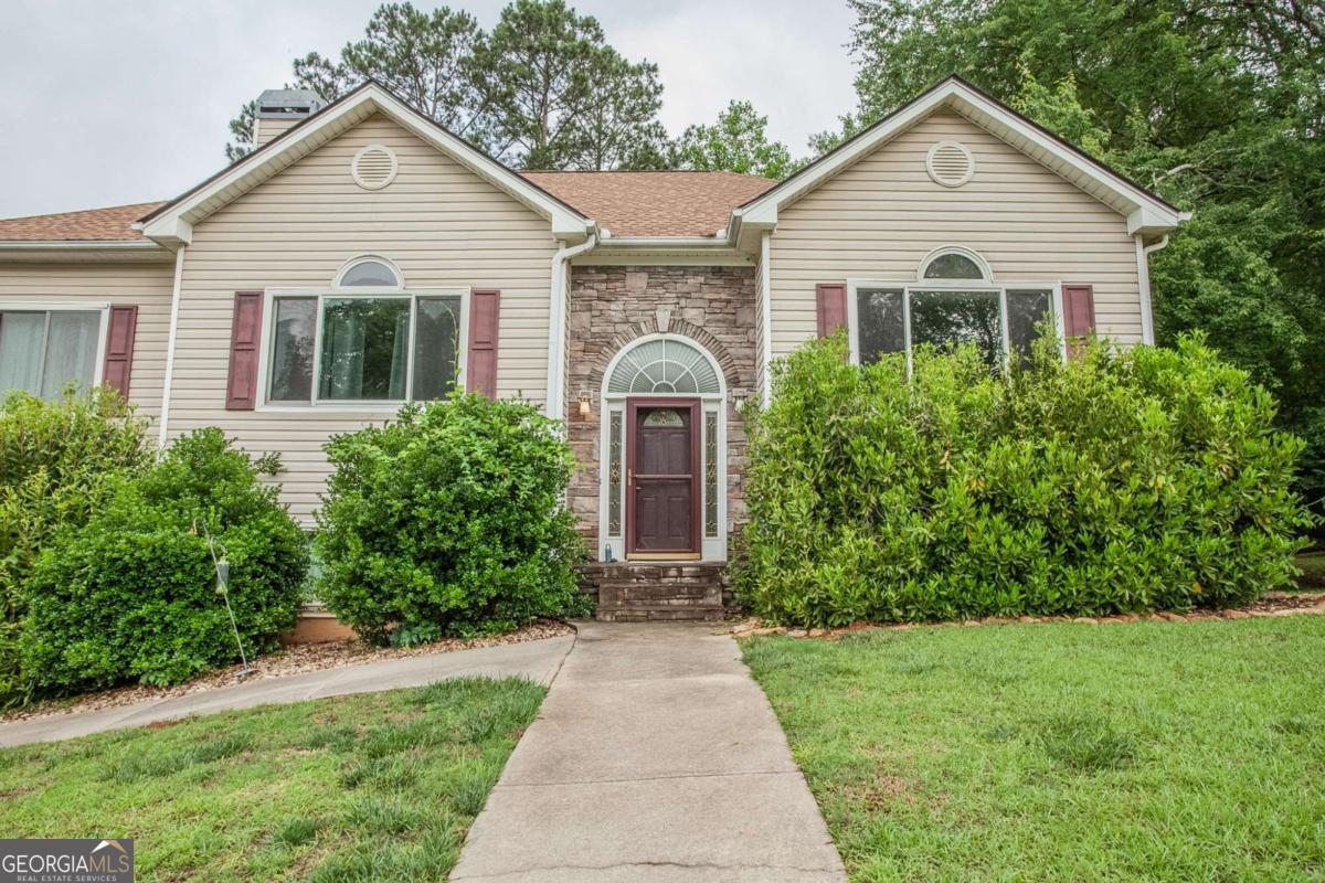 126 W Woodland MNR