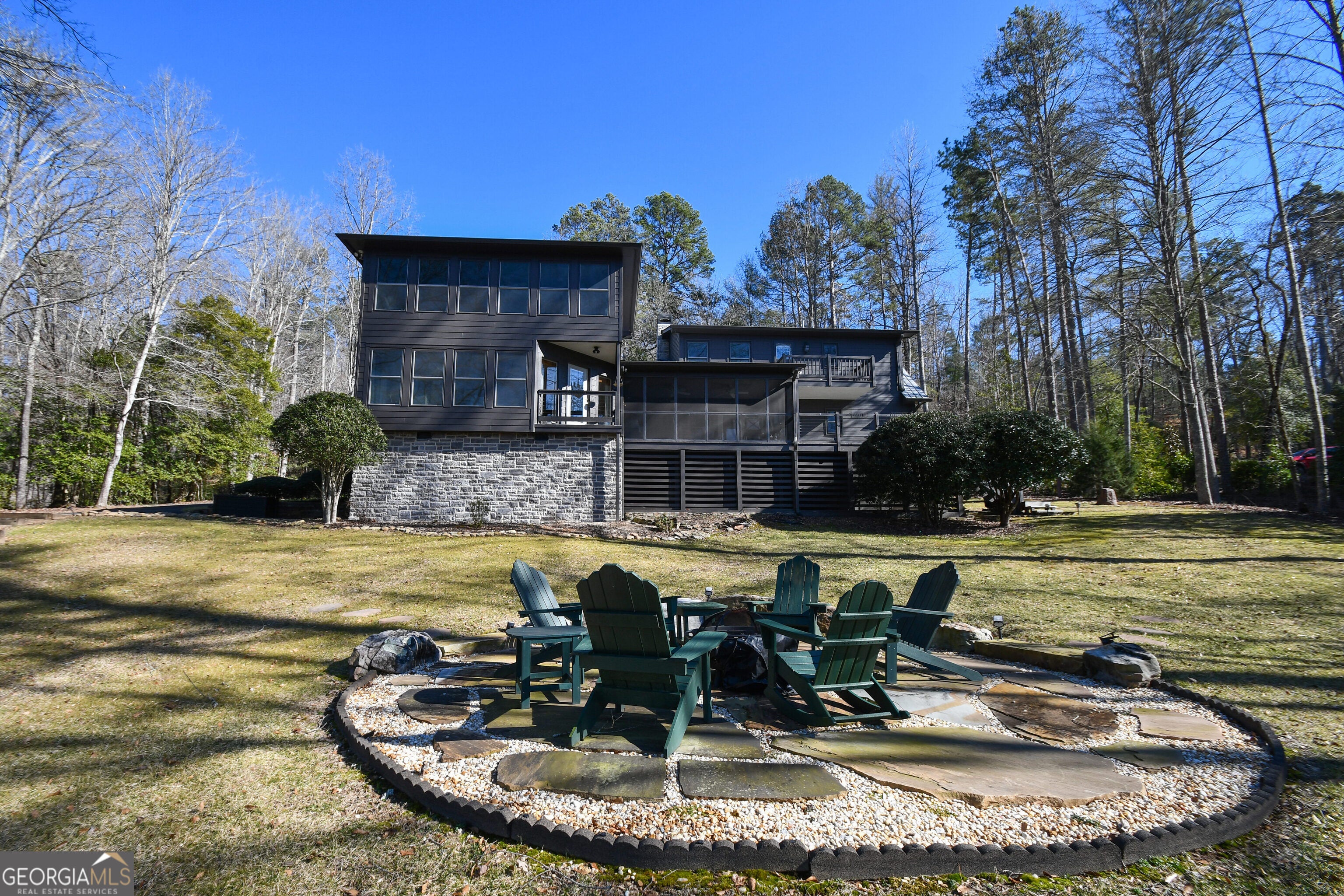 1207 Old River RD