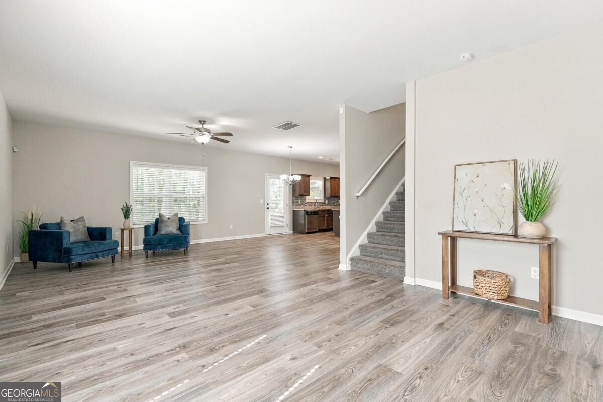 601 Monticello LN