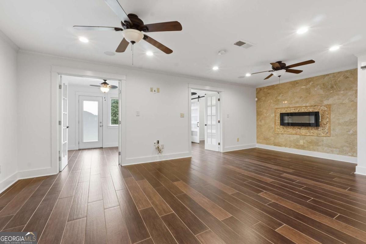 538 Country Greens DR