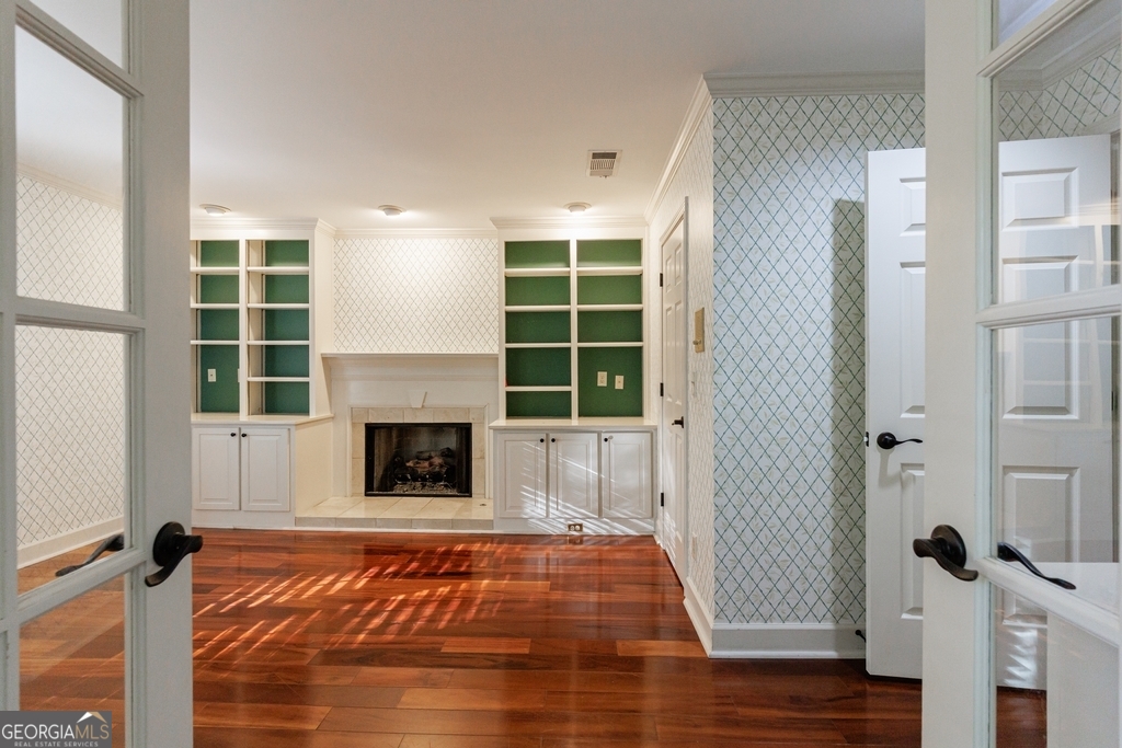 Sentinel Lake - Residential