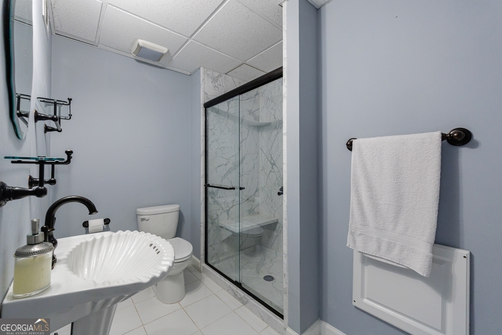 Sentinel Lake - Residential