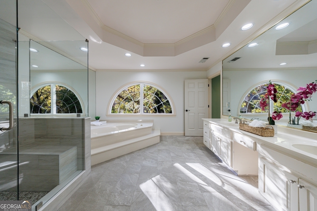 Sentinel Lake - Residential