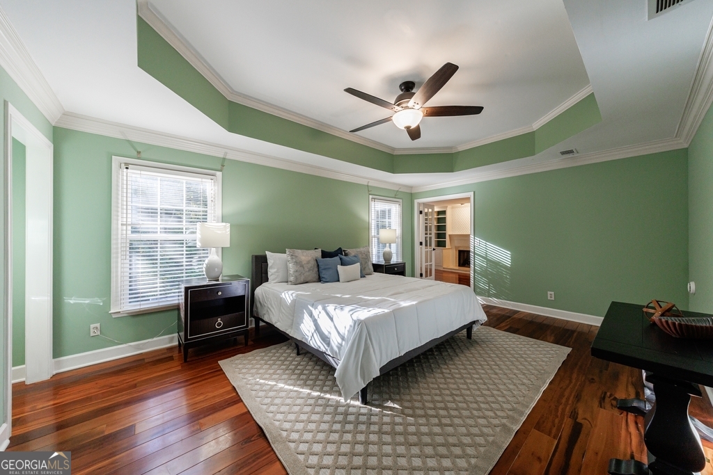 Sentinel Lake - Residential