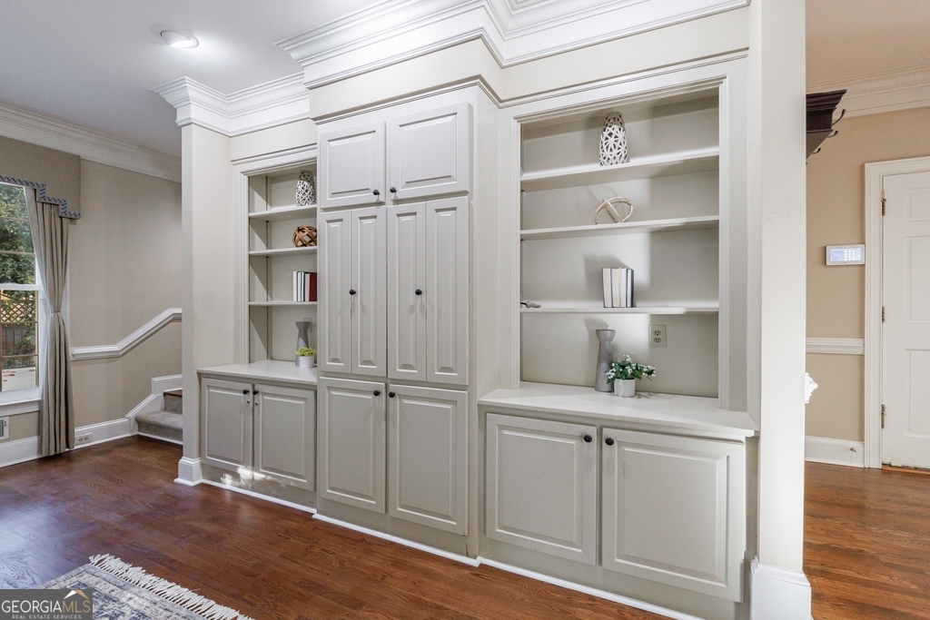 Sentinel Lake - Residential