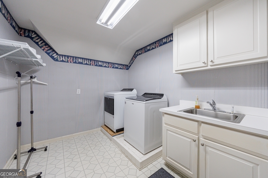 Sentinel Lake - Residential