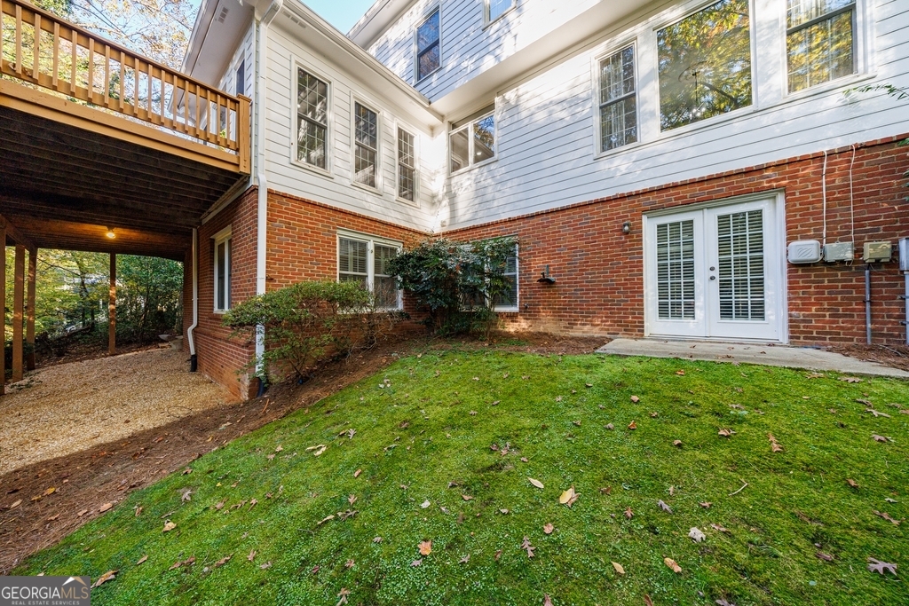 Sentinel Lake - Residential