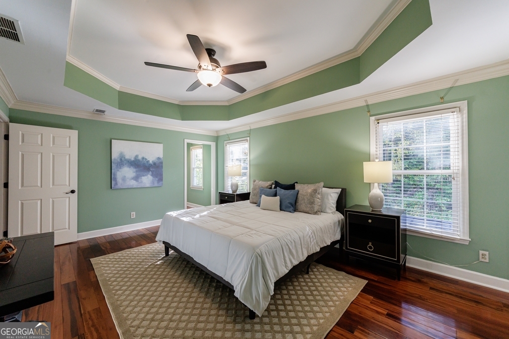 Sentinel Lake - Residential