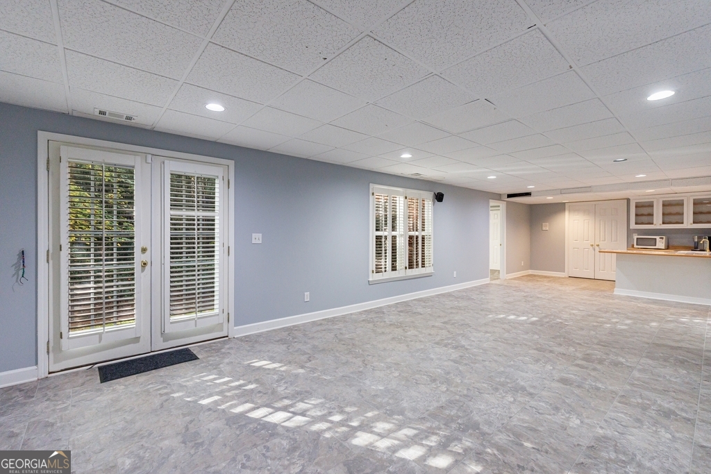 Sentinel Lake - Residential