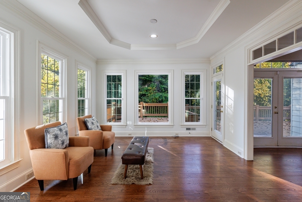 Sentinel Lake - Residential